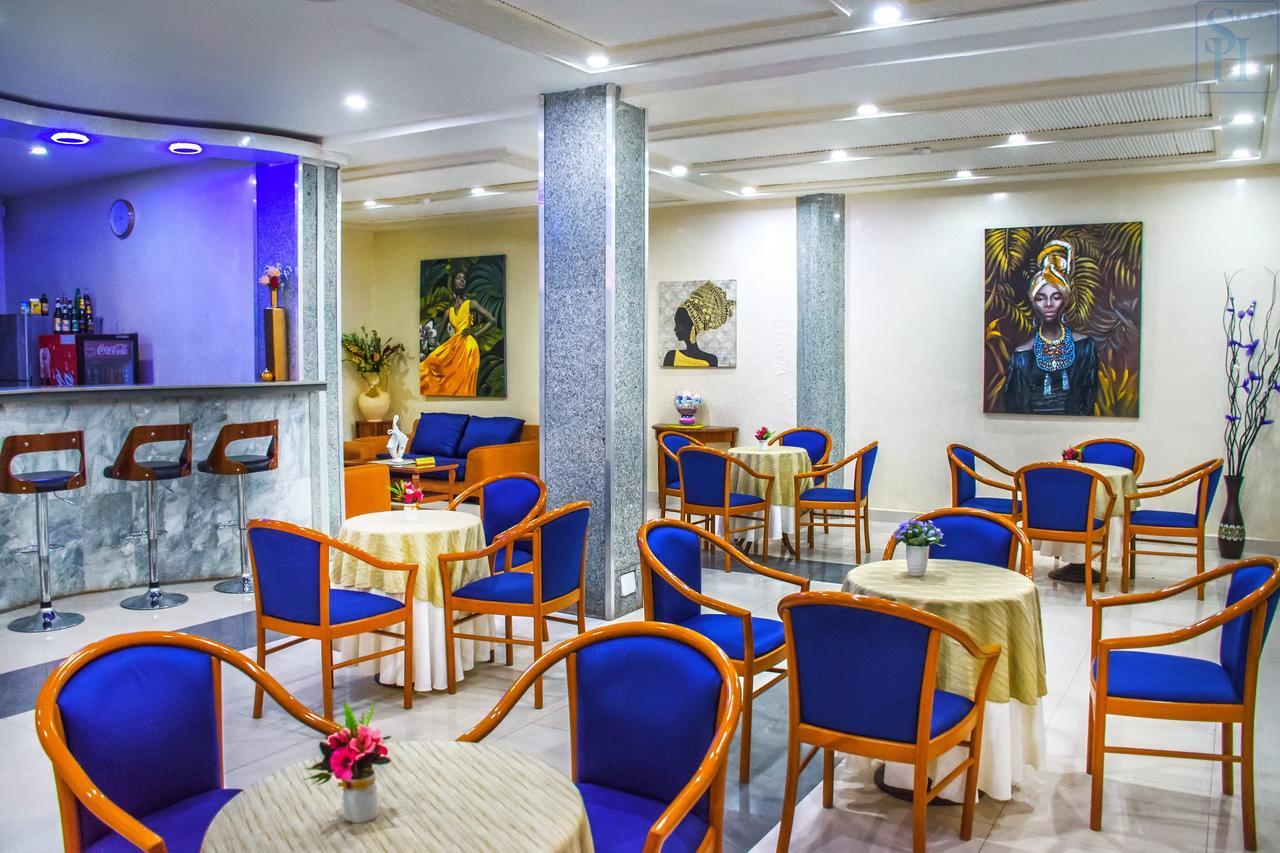 Hotel Splendid Ouagadougou Buitenkant foto